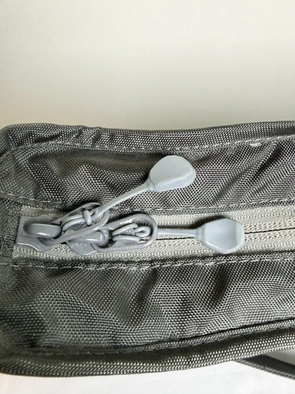 LOWEPRO StreamLine 250 Camera Shoulder Bag Travel Crossbody Gray